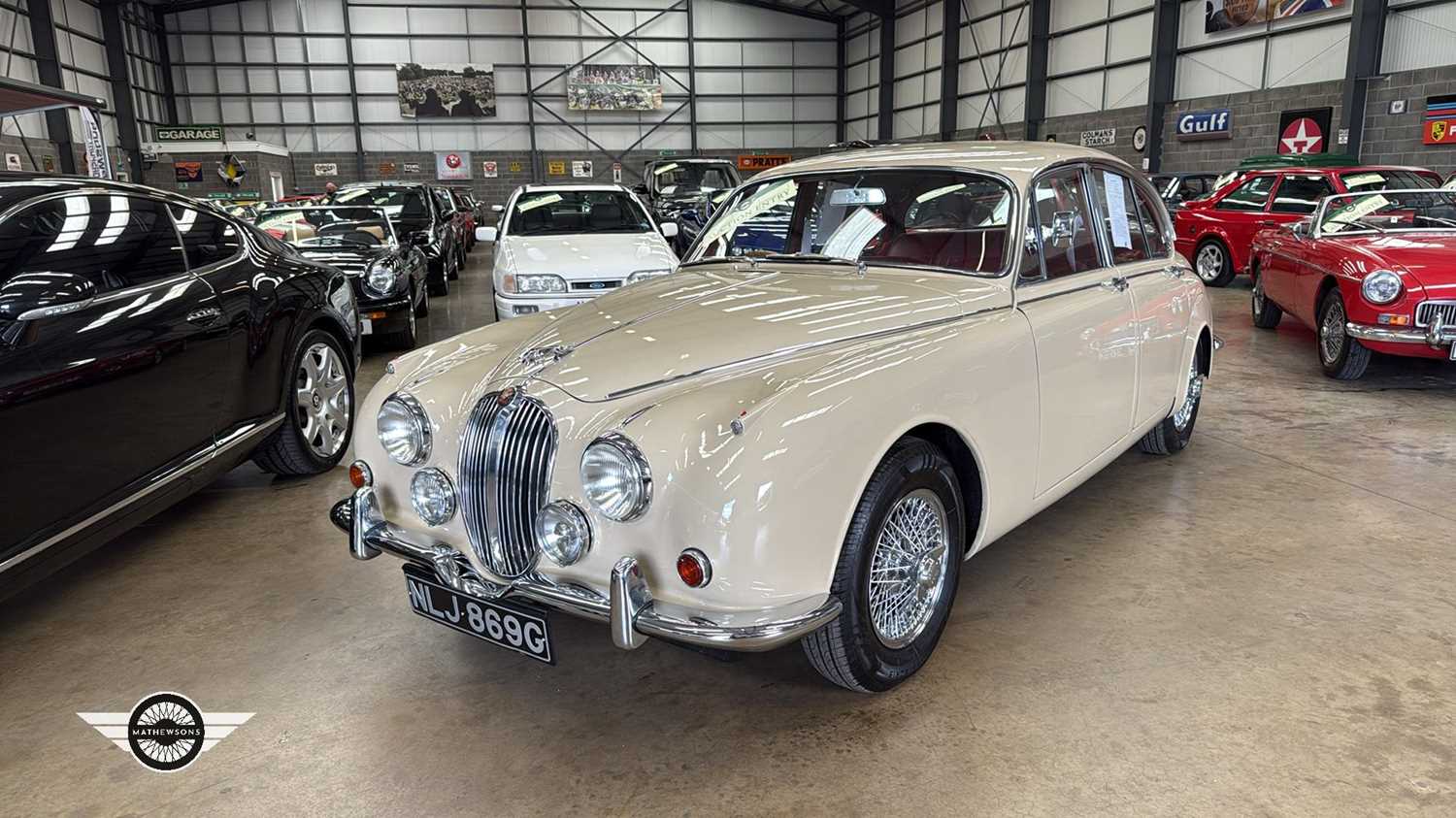 Lot 376 - 1968 JAGUAR 2.4/240