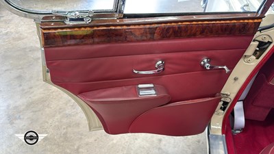 Lot 376 - 1968 JAGUAR 2.4/240