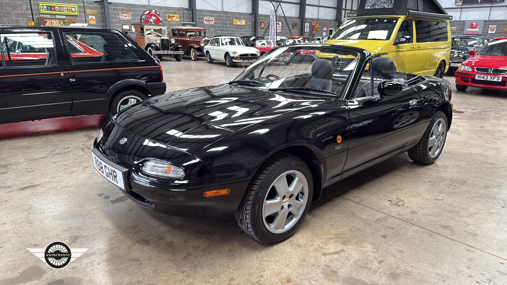Lot 384 - 1997 MAZDA MX-5 CLASSIC