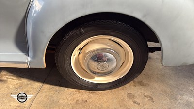 Lot 572 - 1959 MORRIS