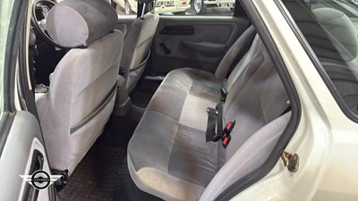Lot 382 - 1992 FORD SIERRA GLS I
