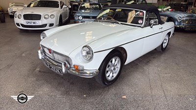 Lot 574 - 1972 MG B