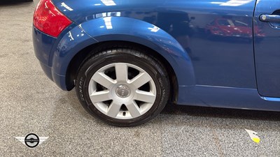 Lot 396 - 2004 AUDI TT ROADSTER (150 BHP)