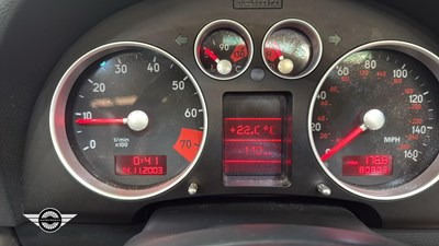 Lot 396 - 2004 AUDI TT ROADSTER (150 BHP)