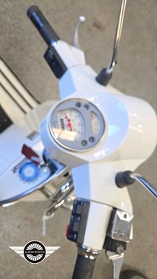 Lot 590 - 2012 PIAGGIO VESPA PX 125 MY11