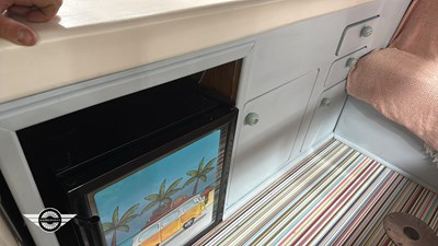 Lot 620 - 1971 VOLKSWAGEN MOTOR CARAVAN