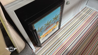 Lot 620 - 1971 VOLKSWAGEN MOTOR CARAVAN