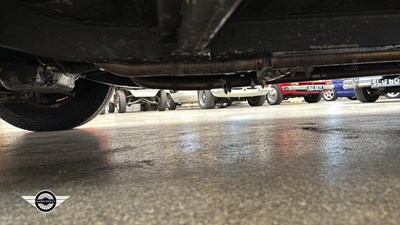 Lot 624 - 1968 DAIMLER V8 250