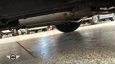 Lot 624 - 1968 DAIMLER V8 250