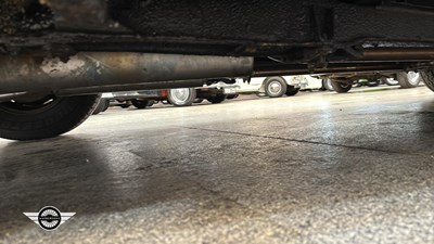 Lot 624 - 1968 DAIMLER V8 250