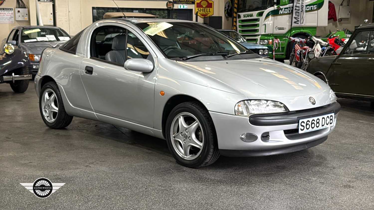 Lot 636 - 1998 VAUXHALL TIGRA CHEQUERS