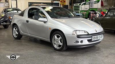Lot 636 - 1998 VAUXHALL TIGRA CHEQUERS