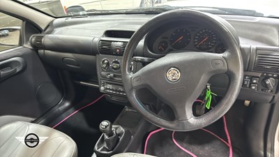 Lot 636 - 1998 VAUXHALL TIGRA CHEQUERS