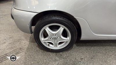Lot 636 - 1998 VAUXHALL TIGRA CHEQUERS