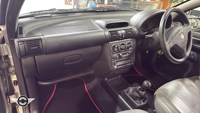 Lot 636 - 1998 VAUXHALL TIGRA CHEQUERS