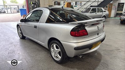 Lot 636 - 1998 VAUXHALL TIGRA CHEQUERS