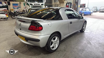 Lot 636 - 1998 VAUXHALL TIGRA CHEQUERS