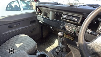 Lot 650 - 1995 LAND ROVER 110 DEFENDER COUNTY SWTDI