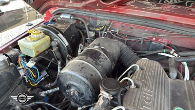 Lot 650 - 1995 LAND ROVER 110 DEFENDER COUNTY SWTDI