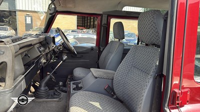 Lot 650 - 1995 LAND ROVER 110 DEFENDER COUNTY SWTDI