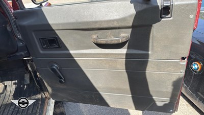 Lot 650 - 1995 LAND ROVER 110 DEFENDER COUNTY SWTDI