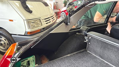 Lot 684 - 1979 MG B GT