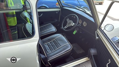 Lot 686 - 1974 AUSTIN MINI 1000