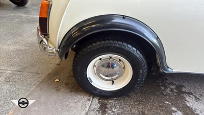 Lot 686 - 1974 AUSTIN MINI 1000