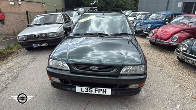 Lot 700 - 1994 FORD ESCORT SI