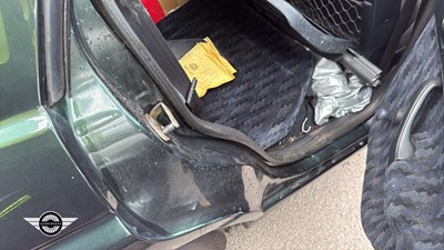 Lot 700 - 1994 FORD ESCORT SI