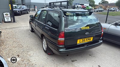 Lot 700 - 1994 FORD ESCORT SI