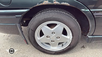 Lot 700 - 1994 FORD ESCORT SI