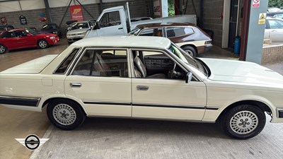 Lot 724 - 1986 NISSAN 300 C AUTO