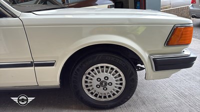 Lot 724 - 1986 NISSAN 300 C AUTO