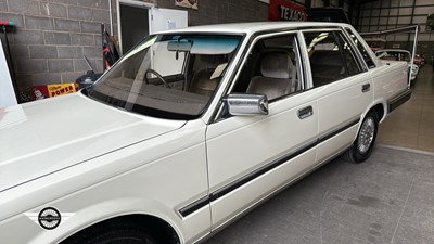Lot 724 - 1986 NISSAN 300 C AUTO