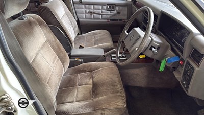 Lot 724 - 1986 NISSAN 300 C AUTO