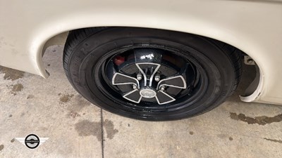 Lot 726 - 1971 VOLVO 1800 E