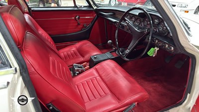 Lot 726 - 1971 VOLVO 1800 E