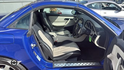 Lot 730 - 1998 MERCEDES SLK 230 KOMPRESSOR AUTO
