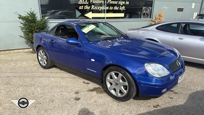 Lot 730 - 1998 MERCEDES SLK 230 KOMPRESSOR AUTO