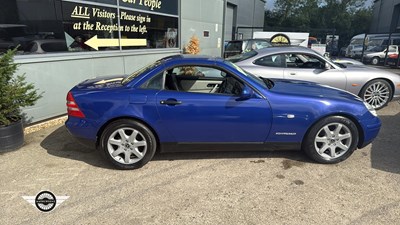 Lot 730 - 1998 MERCEDES SLK 230 KOMPRESSOR AUTO