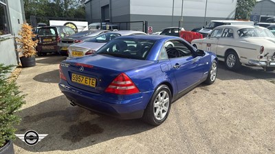 Lot 730 - 1998 MERCEDES SLK 230 KOMPRESSOR AUTO