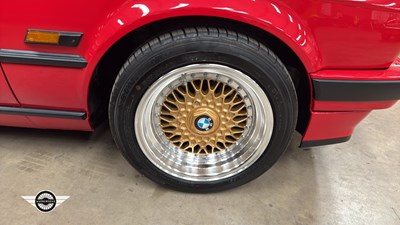 Lot 734 - 1991 BMW 318 I CONVERTIBLE