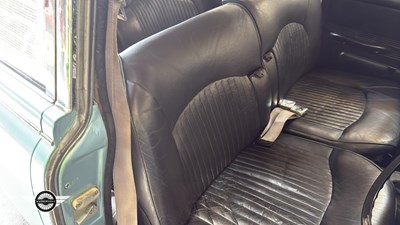 Lot 740 - 1967 JAGUAR 420