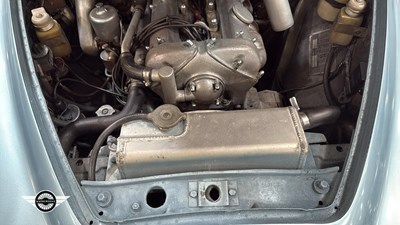 Lot 740 - 1967 JAGUAR 420