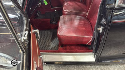 Lot 854 - 1958 MORRIS MINOR