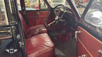 Lot 854 - 1958 MORRIS MINOR