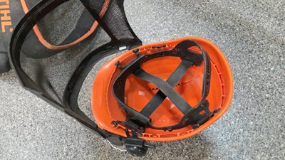 Lot 551 - STHIL FS400 STRIMMER WITH HARNESS & STHIL PROTECTIVE HELMET