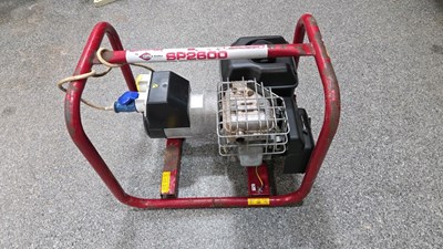 Lot 589 - GENRAC SP2600 2.2 KVA 230/110 V GENERATOR
