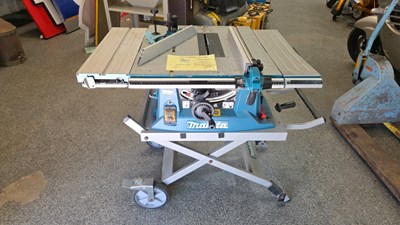 Lot 127 - MAKITA MLT 100 240/220V PROFESSIONAL SAW BENCH